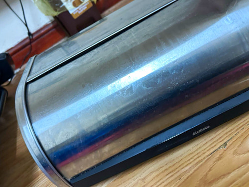 Brabantia roll top bread - top,